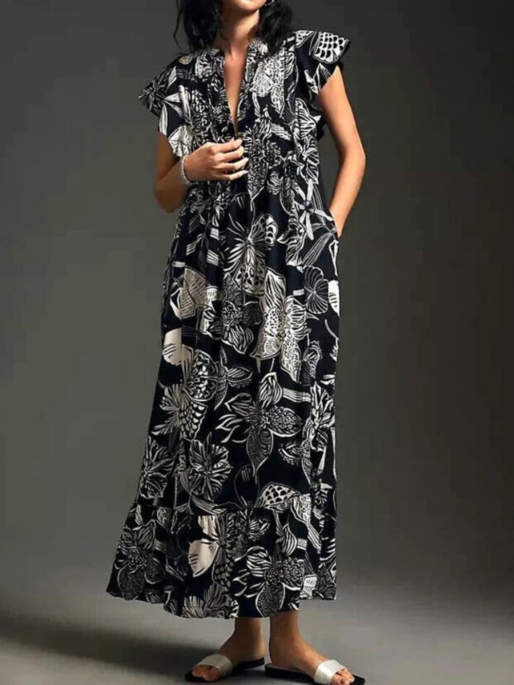 ANTHROPOLOGIE Cassandra Black & White Floral V-Neck Women’s Dress